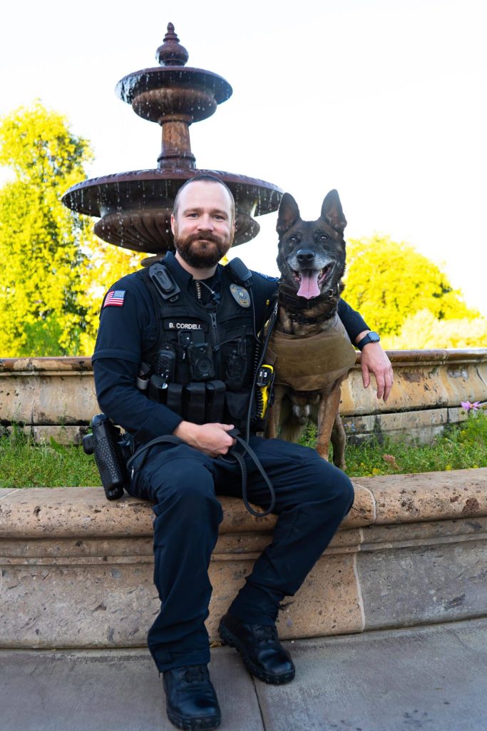 Photo of k9 officers